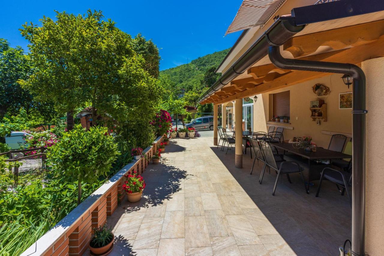Apartments Branka Moscenicka Draga Exterior photo
